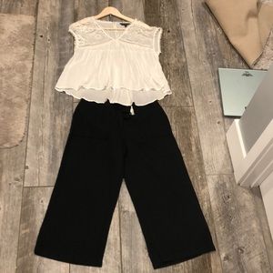 Express top with NY&Co black linen pants
